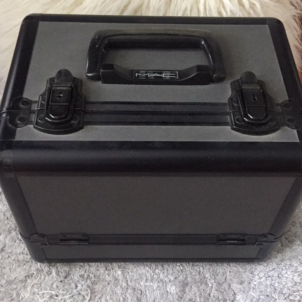 Mac Cosmetics makeup box